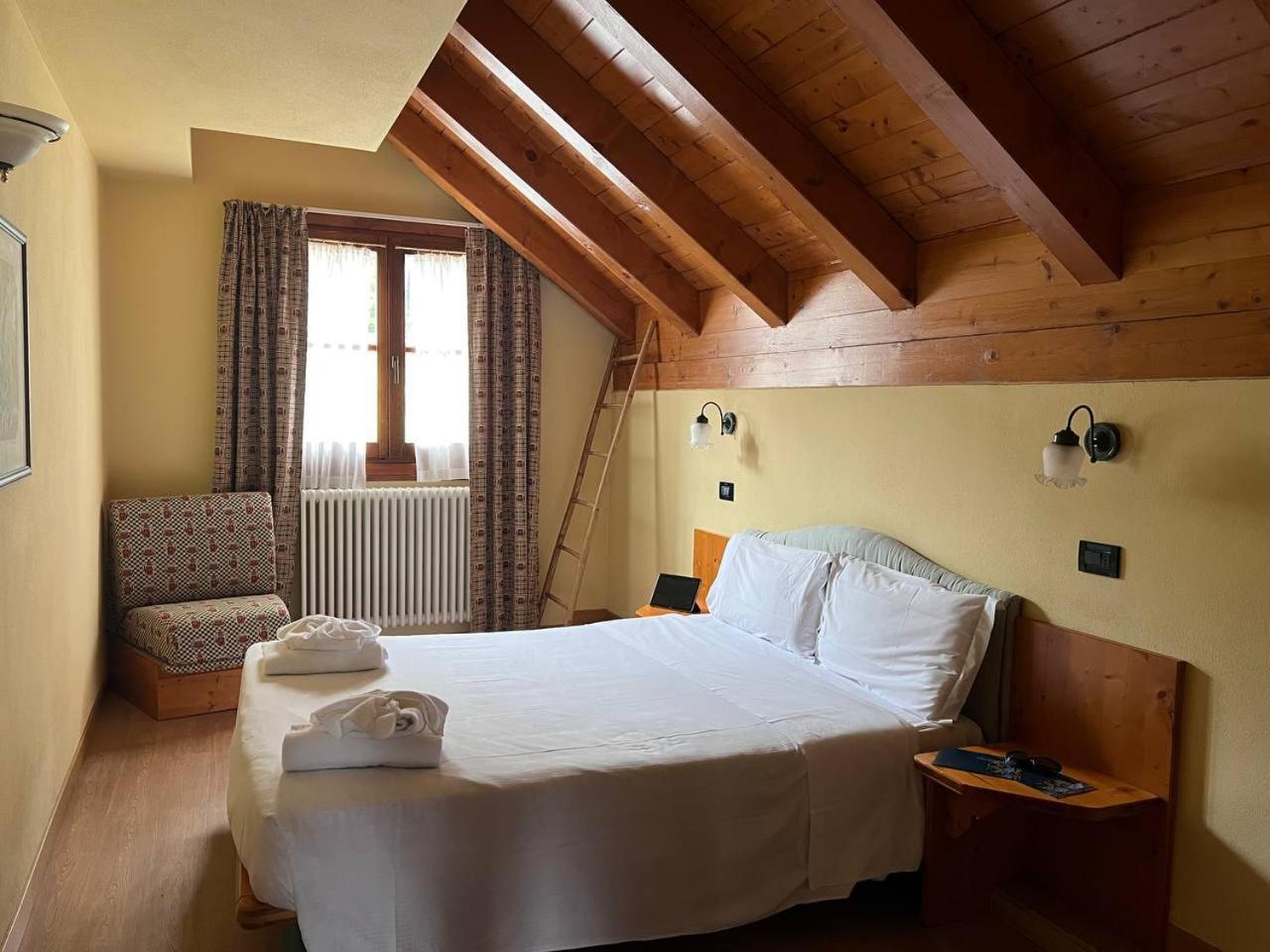 Nevesole Folgarida Resort Aparthotel Buitenkant foto