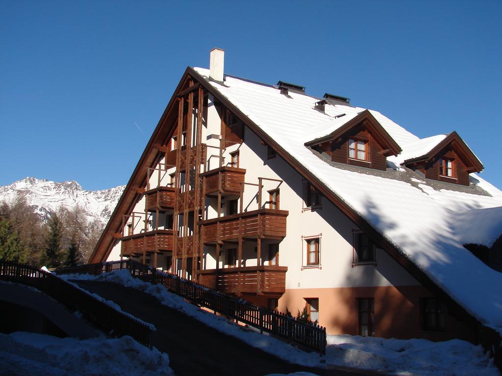 Nevesole Folgarida Resort Aparthotel Buitenkant foto