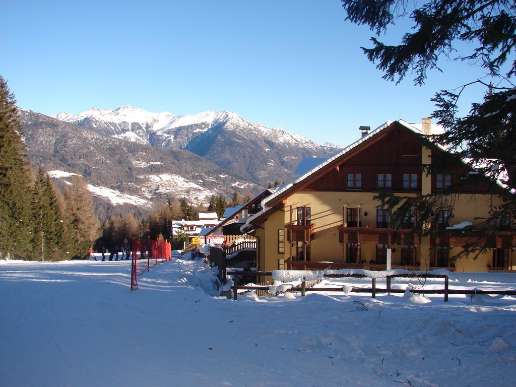 Nevesole Folgarida Resort Aparthotel Buitenkant foto