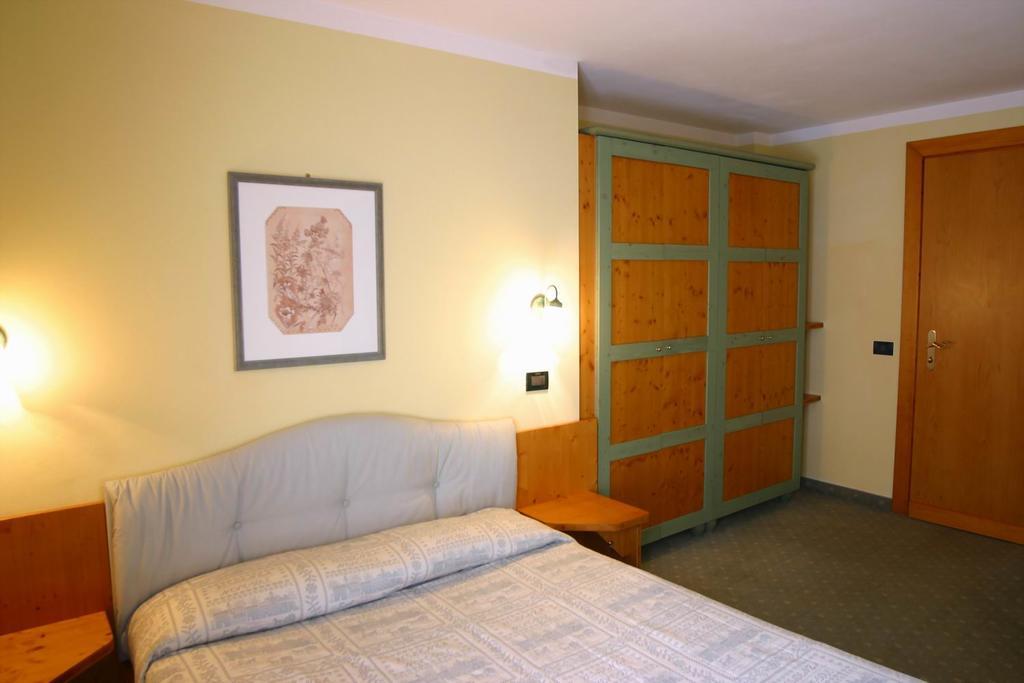 Nevesole Folgarida Resort Aparthotel Buitenkant foto
