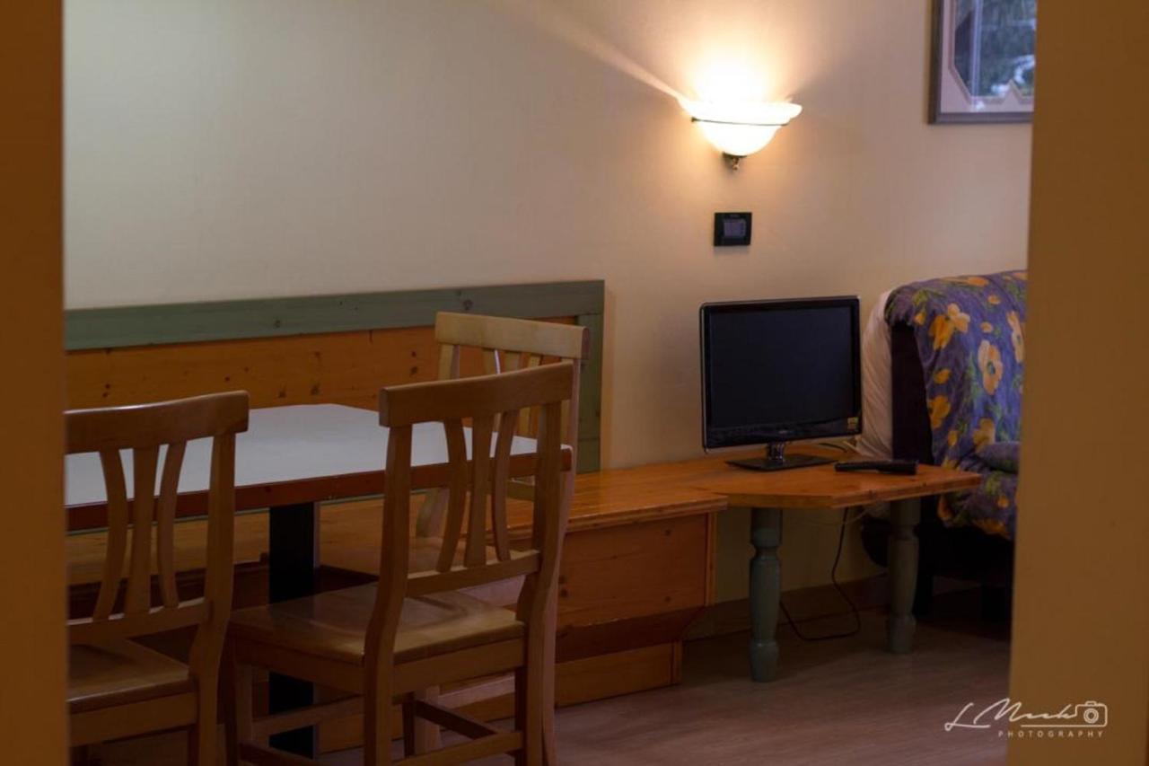Nevesole Folgarida Resort Aparthotel Buitenkant foto