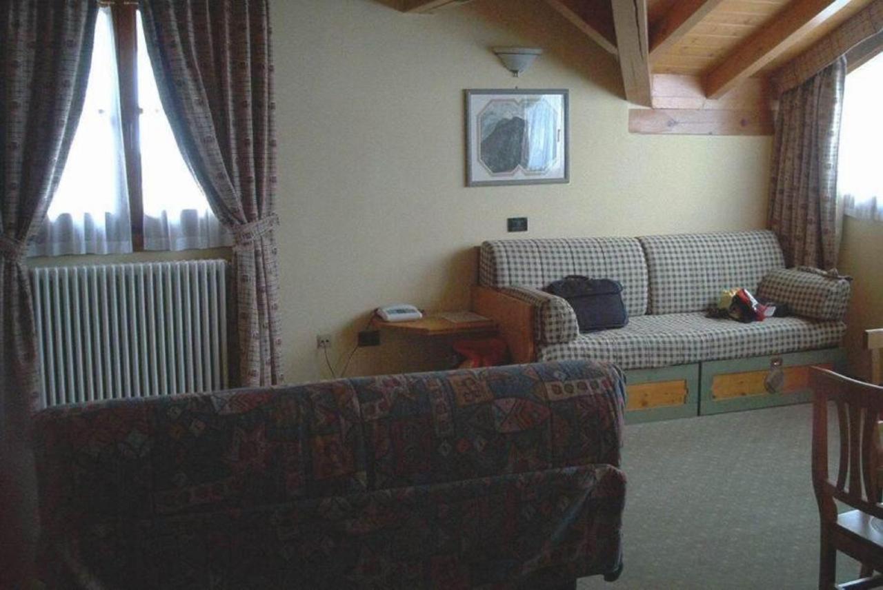 Nevesole Folgarida Resort Aparthotel Buitenkant foto